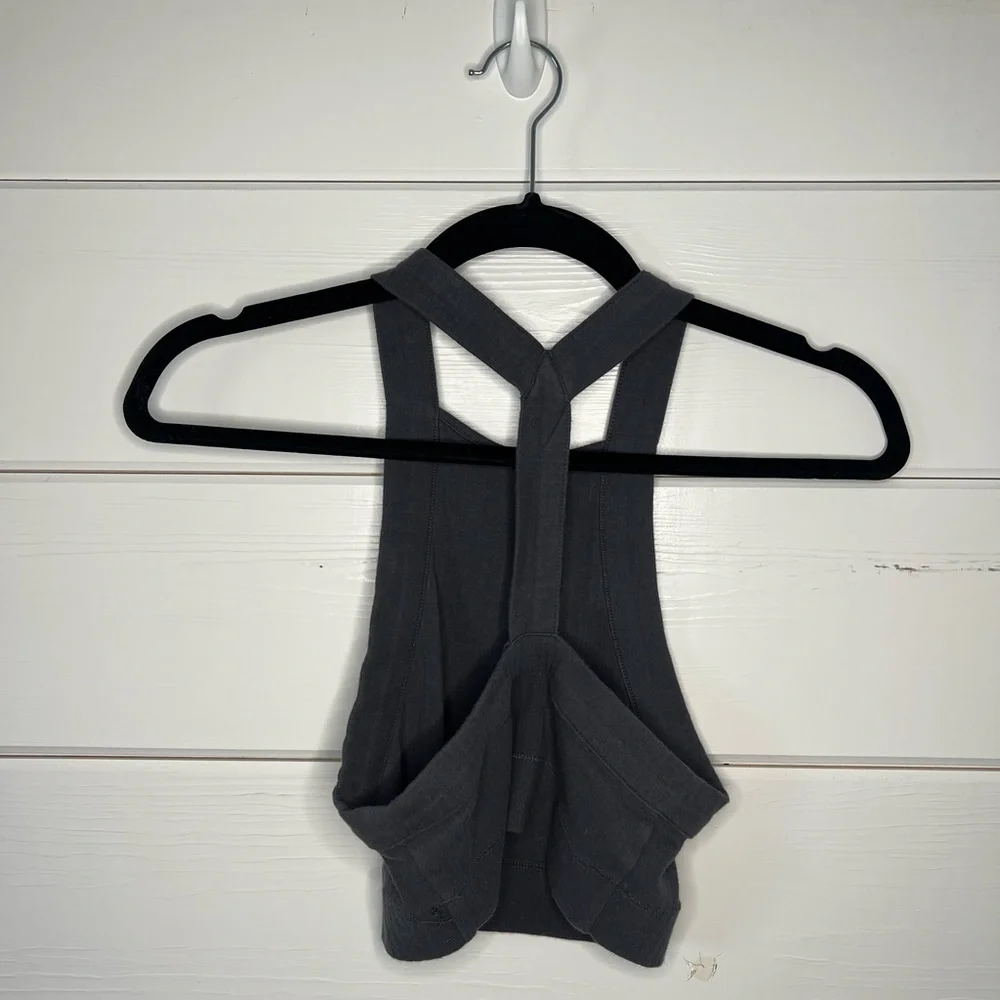 Halter top - Picture 2 of 3